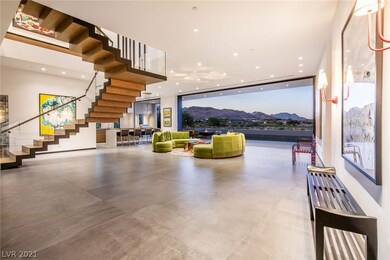 North View of Great Room From Courtyard Entry. 38'