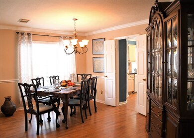 1905 Desota St, Friendswood, TX 77546 - photo 6