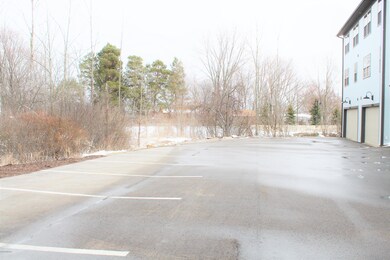 2024 Celadon Dr NE unit 107, Grand Rapids, MI 49525 - photo 5