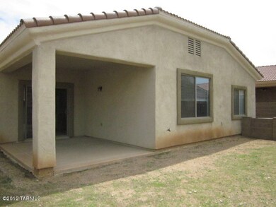 022-203833 back