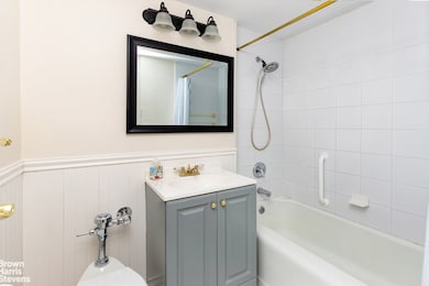 Riverview South unit 5F, New York, NY 10028 - photo 7