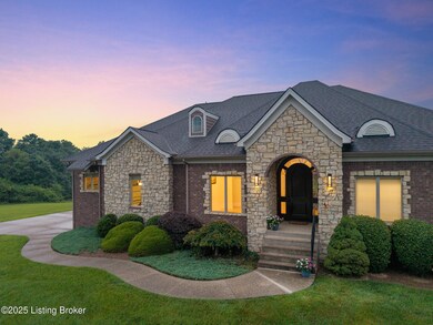 958 Baumann Dr S, Floyds Knobs, IN 47119 - photo 4