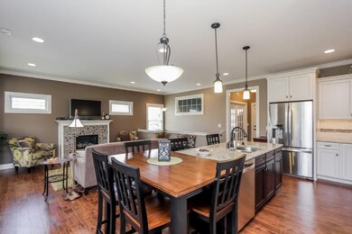 006-Dining_Room-1693670-small