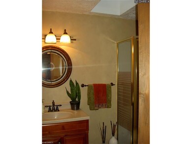 *Sweet full bath on first floor*