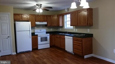 24611 Maddox Rd, Chaptico, MD 20621 - photo 5