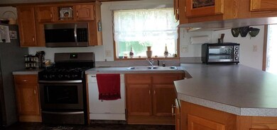 405 Nesvik St, West Union, IA 52175 - photo 7