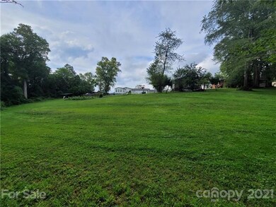 129 Francis Rd, Hendersonville, NC 28792 - photo 5