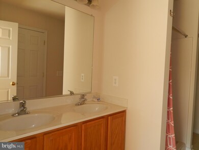 12118 Monterey Rd, Ruther Glen, VA 22546 - photo 6