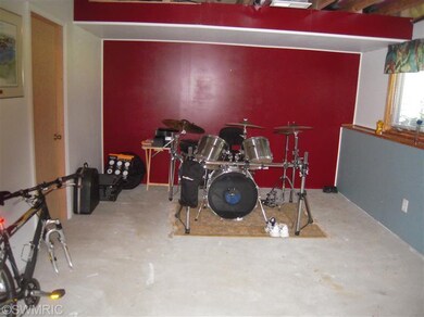 2111 Jo Dean Ct NE, Grand Rapids, MI 49505 - photo 7