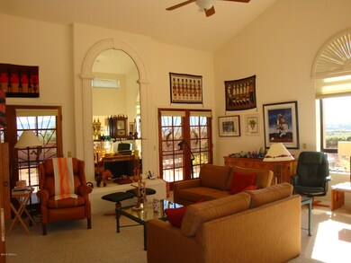 LR w/vaulted ceilings & lots of light