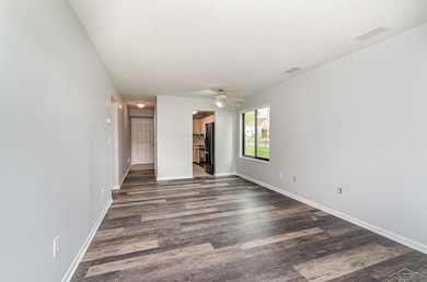 301 S Walnut St unit 301, Bay City, MI 48706 - photo 7