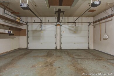 914 Jayme Ct, Anchorage, AK 99518 - photo 4