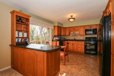 1862 Paddock Place, Fitchburg, WI 53575 - photo 3