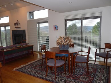 sitting area off living