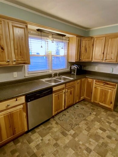 208 S Ellen St, Elnora, IN 47529 - photo 5