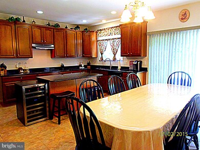 7530 Tottenham Dr, White Plains, MD 20695 - photo 2