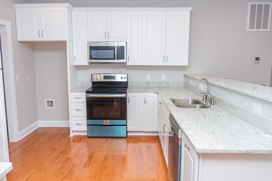 309 Windsor Dr, Fishersville, VA 22939 - photo 7