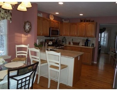 35 Robin Ln unit 35, Rockland, MA 02370 - photo 4