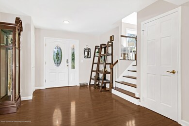 10 Roberts Ln Middletown NJ-large-016-01
