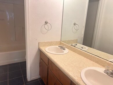 1913 Ridgeway Rd, Blackwell, OK 74631 - photo 6