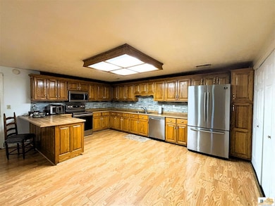 355 Edmonds Rd, Smiths Grove, KY 42171 - photo 4