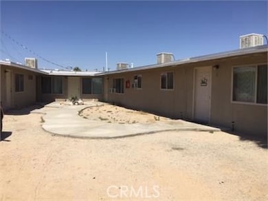 6280 Yucca Ave unit 3, Twentynine Palms, CA 92277 - photo 2