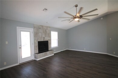 9 Helmsley Ln, Bella Vista, AR 72715 - photo 4