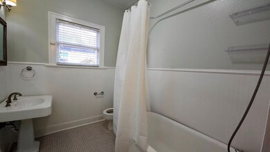 2039 W Main St, Houston, TX 77098 - photo 7