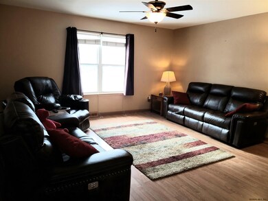 21 Weathercrest Dr, Schenectady, NY 12302 - photo 7