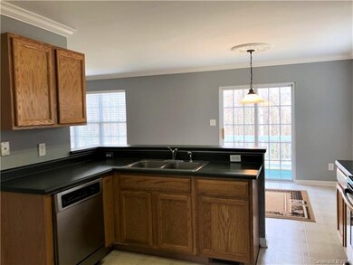 135 Clements Rd, Statesville, NC 28677 - photo 5