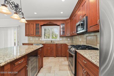 8 Rippowam Rd unit B, Cos Cob, CT 06807 - photo 5