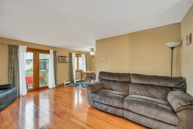 32 Bramber ii, Rochester, NH 03867 - photo 4