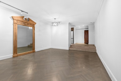 The Hampshire House unit 910, New York, NY 10019 - photo 4