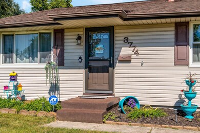 3774 Adell Rd, Columbus, OH 43228 - photo 2