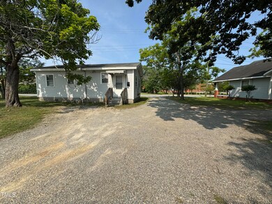 429 S 5th St, Smithfield, NC 27577 - photo 7