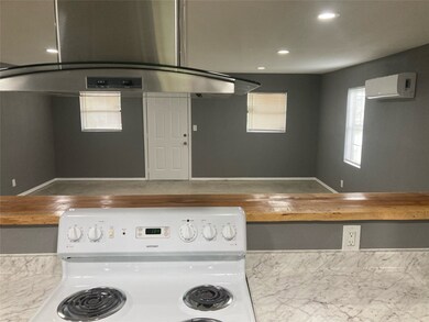 5918 Nelwyn St unit A, Houston, TX 77009 - photo 5