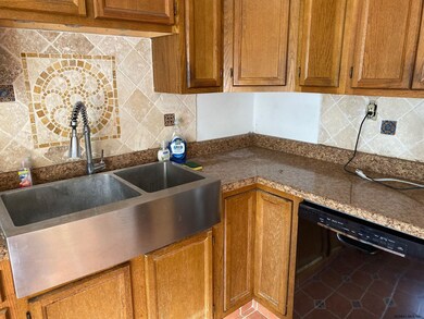 10 Red Oak Dr, Schenectady, NY 12302 - photo 6