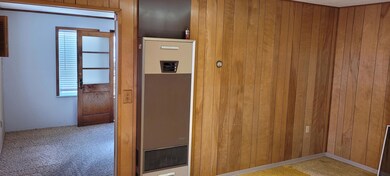 13 8th Ave SE, Cut Bank, MT 59427 - photo 5