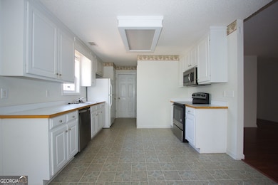 2804 James Henry Dr, Dacula, GA 30019 - photo 6