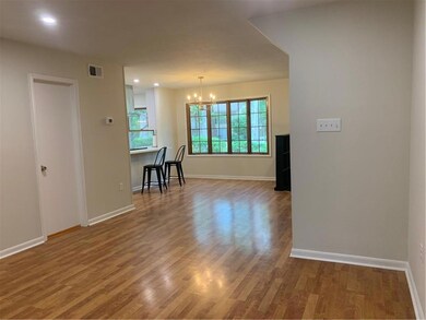 Light and bright - open concept