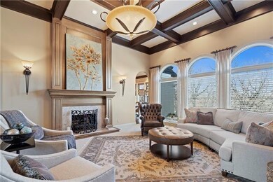 7624 Oakview Ln, Shawnee, KS 66216 - photo 4