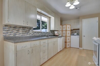 5019 79th Avenue Ct E unit 21, Fife, WA 98424 - photo 6