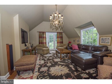 615 Spruce Ln, Villanova, PA 19085 - photo 3