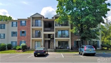 48 Fisher Dr unit 27F3, Franklin Park, NJ 08823 - photo 2