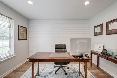 913 Bedford Ct W, Hurst, TX 76053 - photo 6