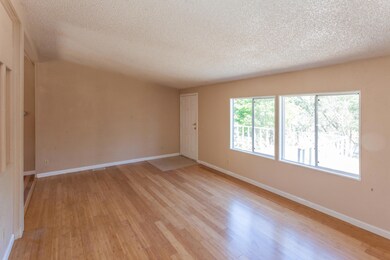 13167HiddenOaks-MLS-2