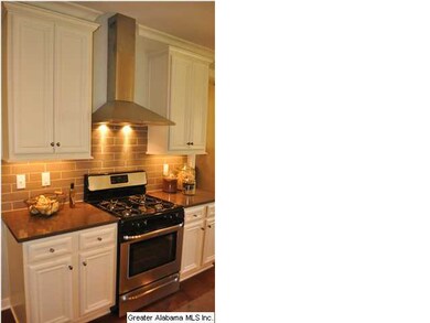 Now we are cooking with gas, stainless steel appli