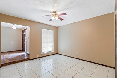 5414 Arncliffe Dr, Houston, TX 77088 - photo 6
