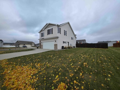 1591 35th Ave S, Moorhead, MN 56560 - photo 2