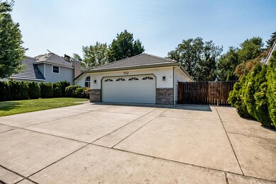 712 Lynn-3